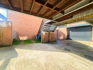 Photo 21- click for photo gallery